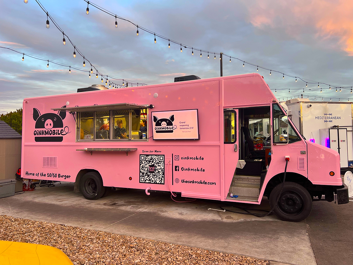 Oinkmobile. Branding for mobile burger from Texas